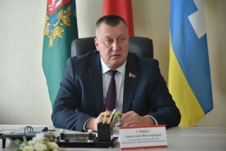 Дэпутат Анатоль Сіўкоў правёў прыём грамадзян у Глыбокім