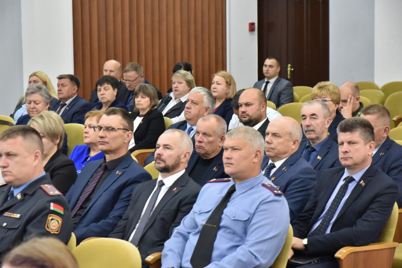 na-ocherednoy-sessii-glubokskogo-rayonnogo-soveta-deputatov-byl-rassmotren-ryad-vazhnykh-voprosov-ka_0