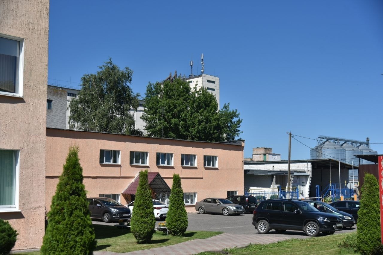 predsedatel-palaty-predstaviteley-igor-sergeenko-posetil-glubokskiy-rayon-s-rabochim-vizitom_10