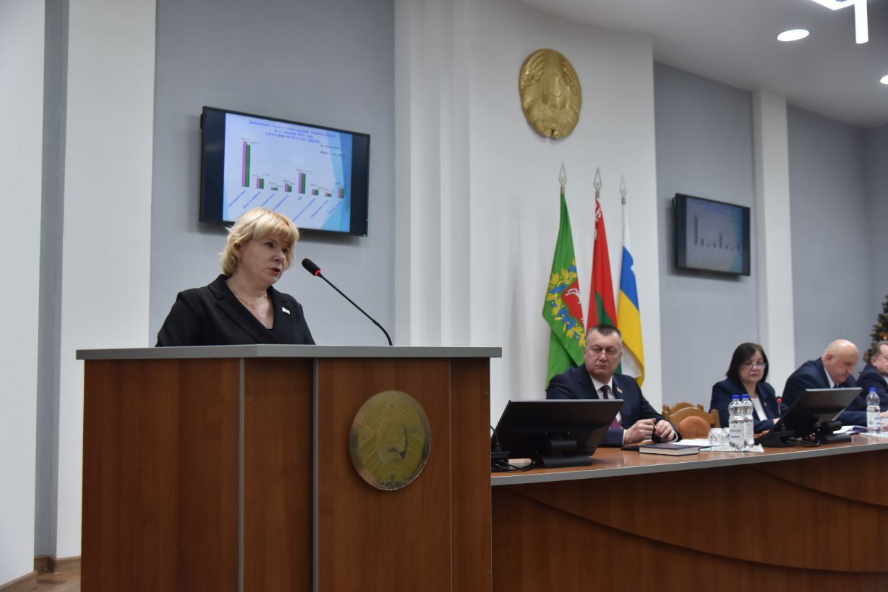 sostoyalas-devyataya-sessiya-glubokskogo-rayonnogo-soveta-deputatov-29-sozyva_3