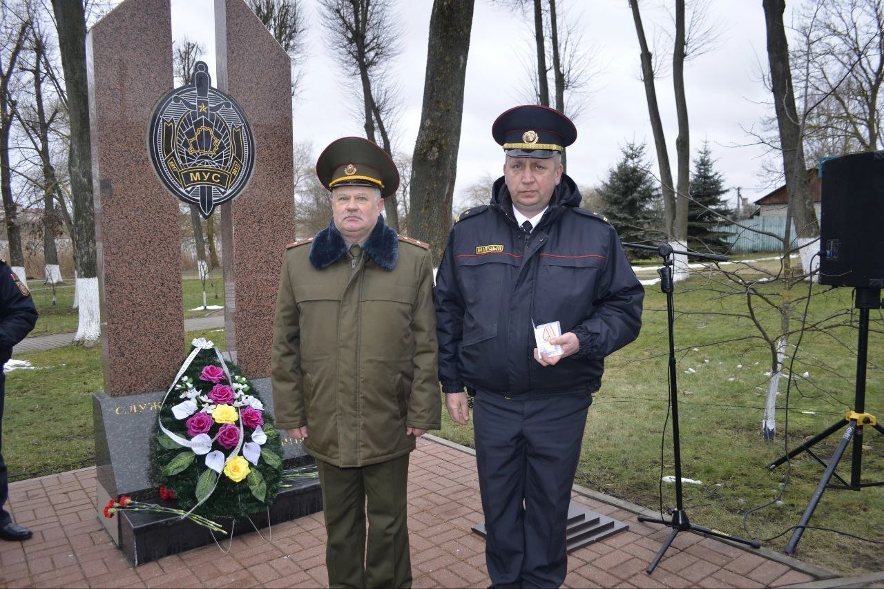 sotrudniki-glubokskogo-rovd-otmechayut-den-militsii_6