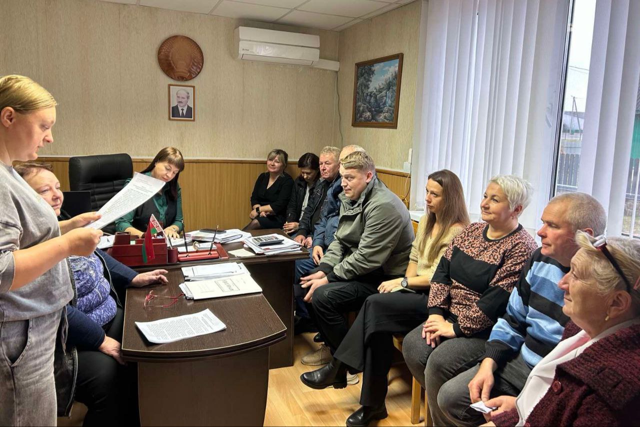 v-trudovykh-kollektivakhЫ-glubokskogo-rayona-proshel-edinyy-den-informirovaniya-_12