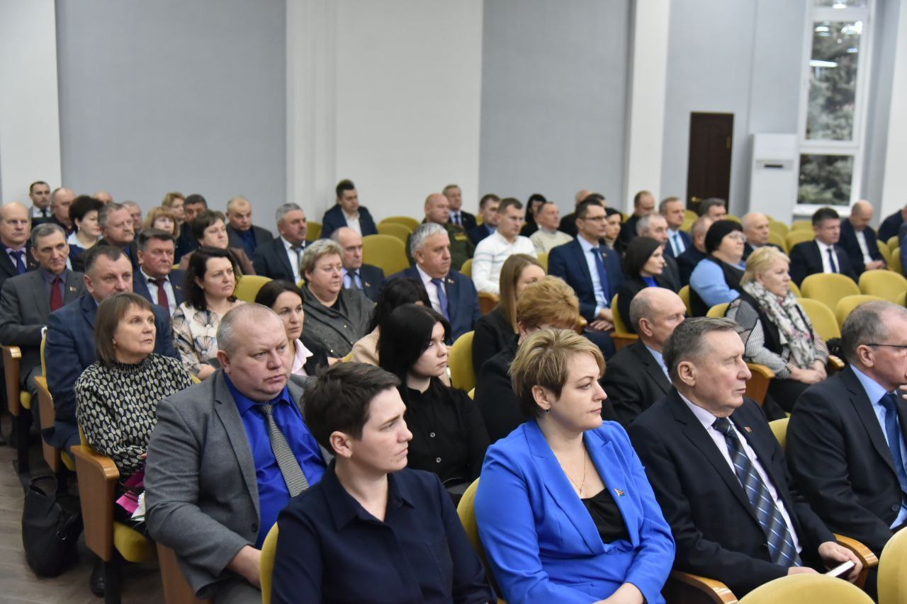 sostoyalas-devyataya-sessiya-glubokskogo-rayonnogo-soveta-deputatov-29-sozyva_1