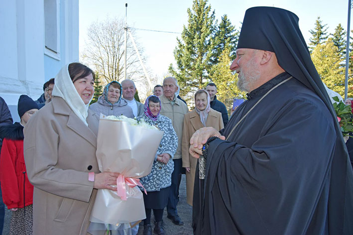 episkop-polotskiy-i-glubokskiy-ignatiy-vozglavil-prazdnichnuyu-bozhestvennuyu-liturgiyu-v-sobore-rozh_0