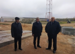 Председатель палаты представителей Национального собрания Республики Беларусь Владимир Андрейченко провел в Глубоком прием граждан