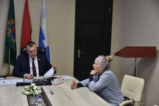 Прыём грамадзян: дэпутат Анатоль Сіўко вырашае праблемы глыбачан