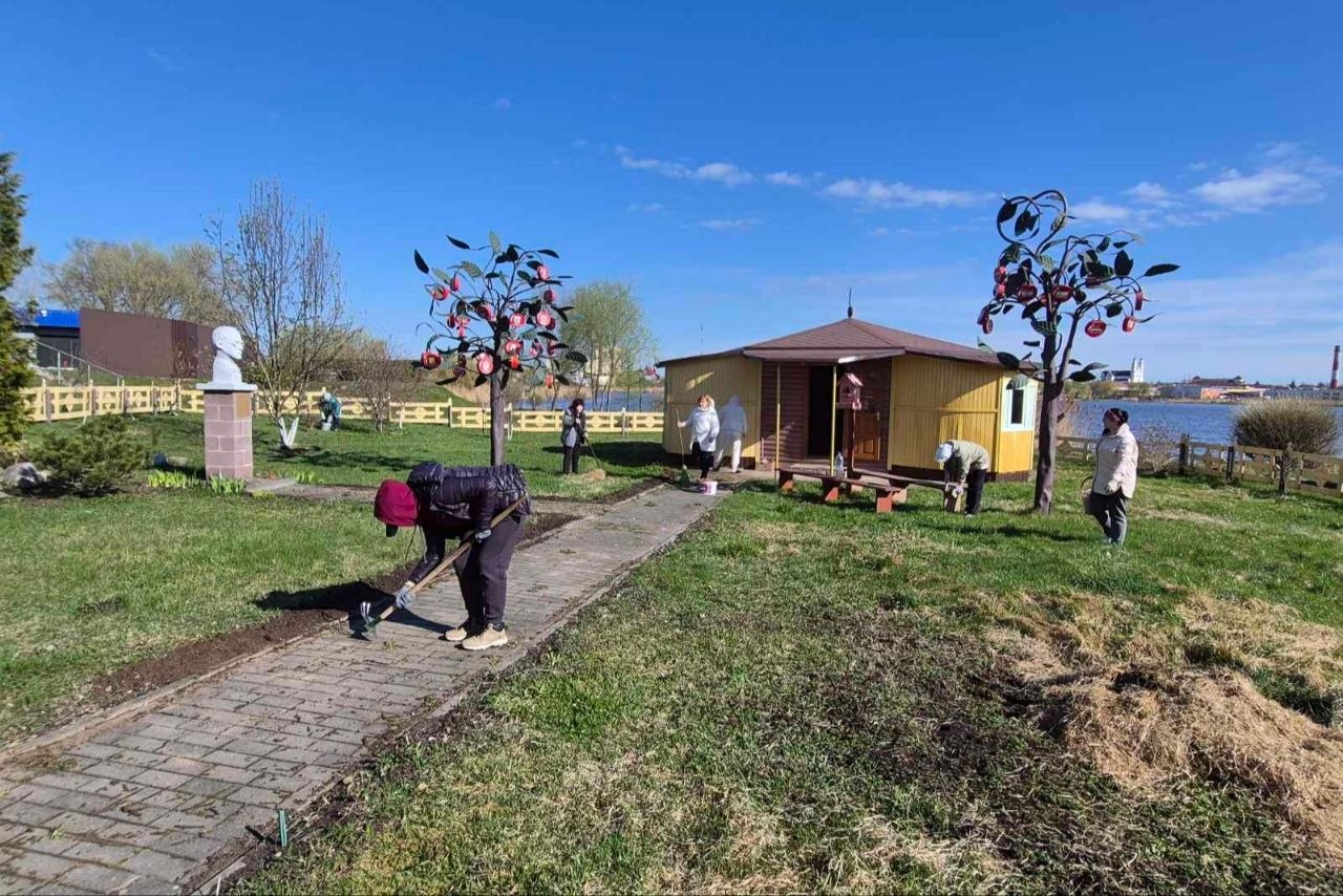 respublikanskiy-subbotnik-proshel-v-glubokskom-rayone-fotofakt_14