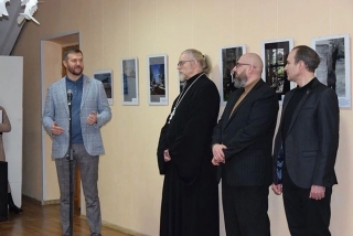 В Глубоком открылась выставка фоторабот Анатолия Заболоцкого «Русь. Веси,
лики, земля…»