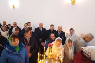 В деревне Плиса Глубокского района после реконструкции совершено
освящение храма в честь великомученицы Параскевы Пятницы