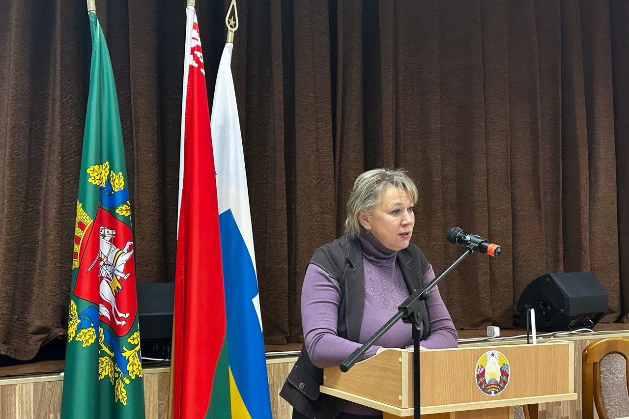 v-glubokom-proshel-vyezdnoy-seminar-dlya-otvetstvennykh-organizuyushchikh-ideologicheskuyu-rabotu-v-_4