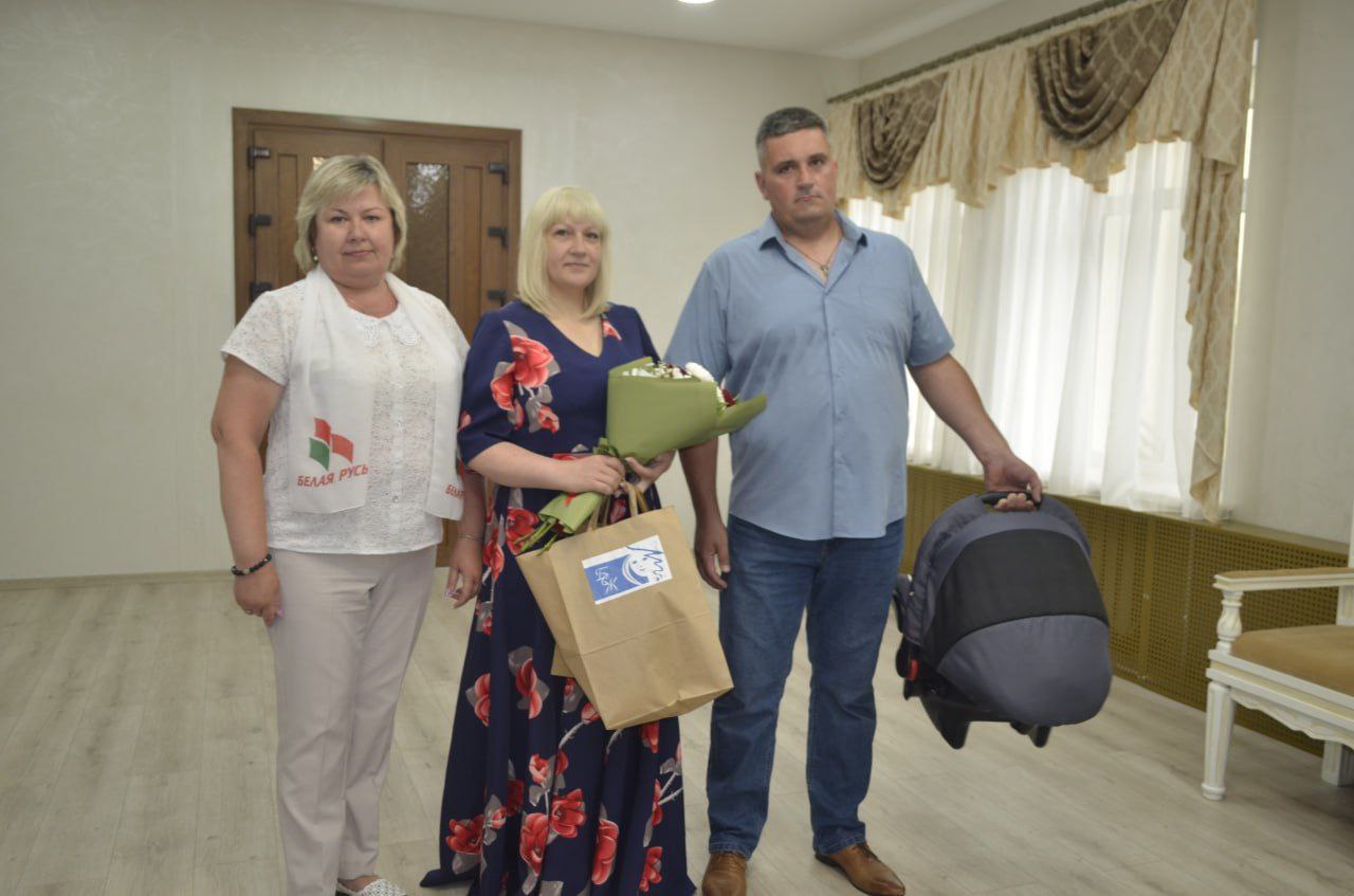 pribavlyaem-v-roste-v-yubileynyy-god-85-letiya-rayona-na-glubochchine-zaregistrirovan-85-y-novorozhd_2